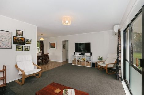 Photo of property in 38 Peppertree Glade, Kelvin Grove, Palmerston North, 4414