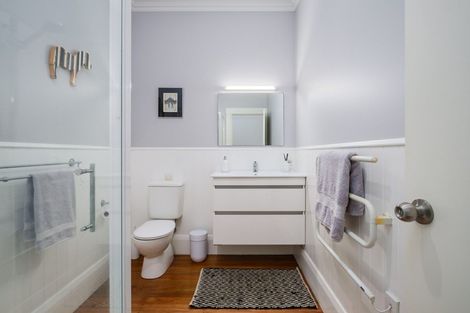 Photo of property in 11 Haronga Road, Inner Kaiti, Gisborne, 4010