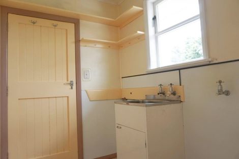 Photo of property in 5 Bowater Place, Manurewa, Auckland, 2102