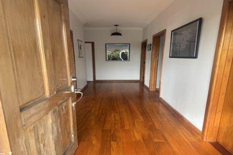 Photo of property in 1/2 Riverview Road, New Lynn, Auckland, 0600