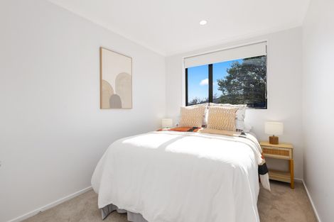 Photo of property in 185 Keri Vista Rise, Papakura, 2110