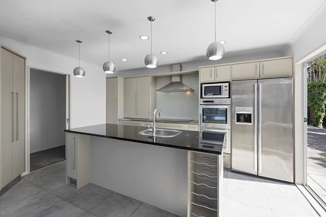 Photo of property in 150 Carrington Street, Lower Vogeltown, New Plymouth, 4310