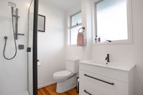 Photo of property in 26 Old Wairoa Road, Papakura, 2110