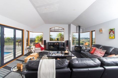 Photo of property in 300 Waitaha Road, Welcome Bay, Tauranga, 3112