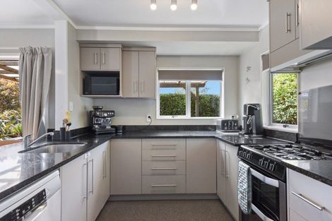 Photo of property in 14 Burton Place, Owhata, Rotorua, 3010