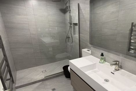 Photo of property in 49b Vera Road, Te Atatu South, Auckland, 0610