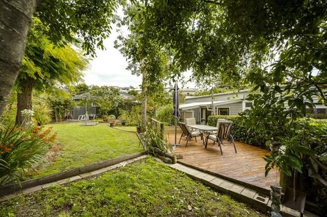 Photo of property in 8 Thompson Road, Bluff Hill, Napier, 4110