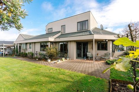 Photo of property in 24 Ruahine Street, Dannevirke, 4930