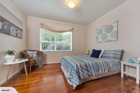 Photo of property in 1/16 Onewa Road, Northcote Point, Auckland, 0627