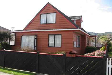 Photo of property in 37a Bledisloe Crescent, Wainuiomata, Lower Hutt, 5014