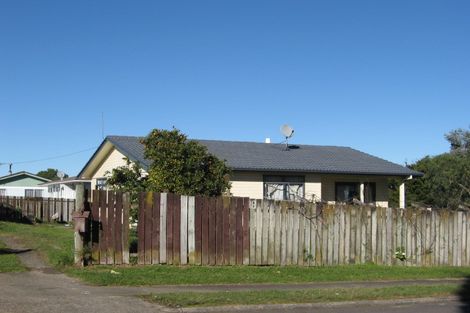 Photo of property in 1 Gambare Place, Wattle Downs, Auckland, 2103