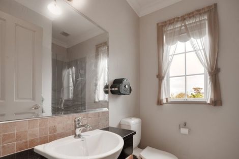 Photo of property in 470 Waitoki Road, Wainui, Silverdale, 0994