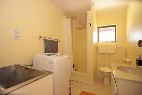 Photo of property in 20 Seaview Road, Otumoetai, Tauranga, 3110