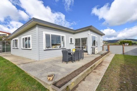 Photo of property in 4 Spurn Street, Milton, 9220