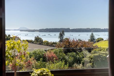 Photo of property in 17 Farnell Court, Omokoroa, 3114