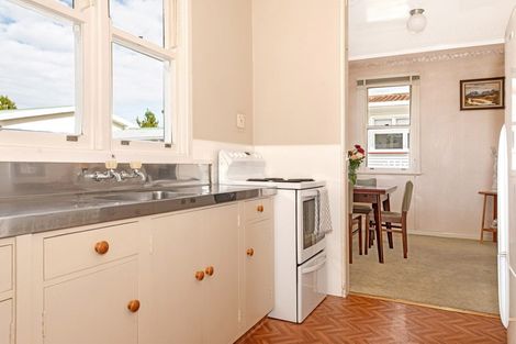 Photo of property in 12 Turenne Street, Inner Kaiti, Gisborne, 4010