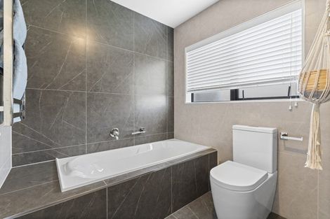 Photo of property in 8 Dinning Road, Riverhead, 0820