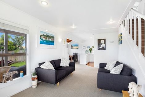 Photo of property in 21 Kahurangi Place, Snells Beach, 0920