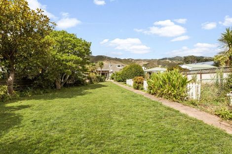 Photo of property in 455 Makara Road, Makara, Karori, 6972