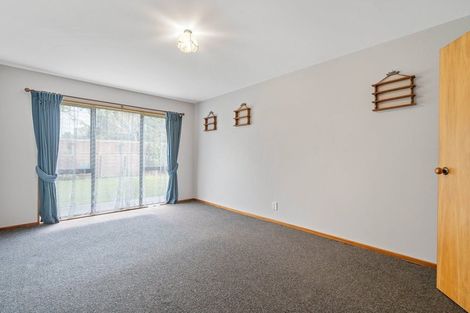 Photo of property in 11 Briarmont Street, Avondale, Christchurch, 8061