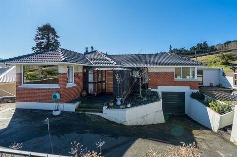 Photo of property in 42 Weir Street, Green Island, Dunedin, 9018