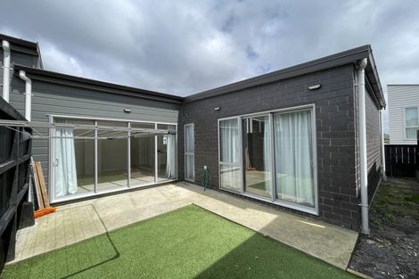 Photo of property in 15 Heri Lane, Westgate, Auckland, 0814