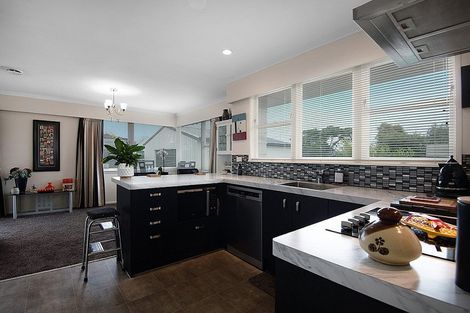 Photo of property in 3 Sutherland Crescent, Westbrook, Palmerston North, 4412