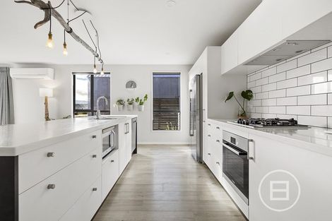 Photo of property in 16 Soudley Court, Jacks Point, Queenstown, 9371