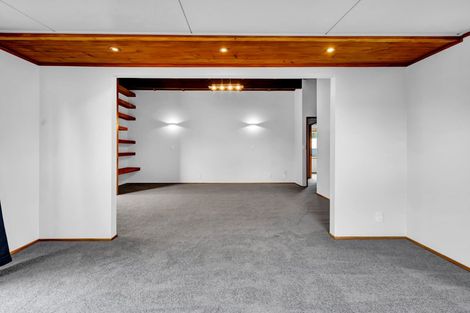 Photo of property in 17 Villa Place, Bell Block, New Plymouth, 4312