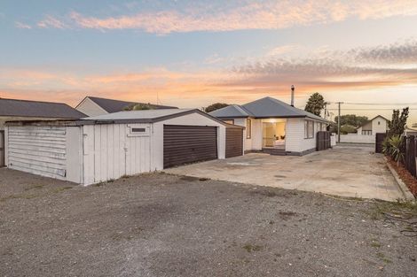 Photo of property in 19 Griffiths Avenue, Linwood, Christchurch, 8062