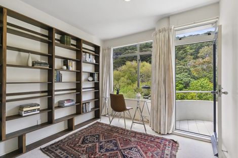 Photo of property in 19 Lawson Place, Mount Victoria, Wellington, 6011