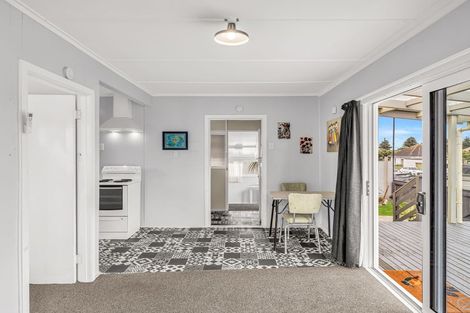 Photo of property in 31 Matai Street, Castlecliff, Whanganui, 4501