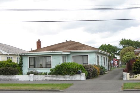 Photo of property in 25 Hargood Street, Woolston, Christchurch, 8062