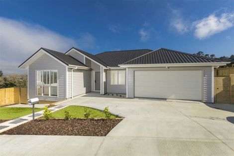 Photo of property in 28 Jeroboam Loop, Kumeu, 0810