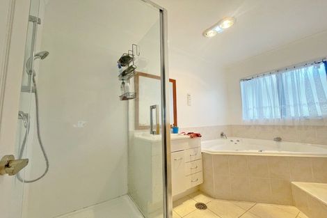 Photo of property in 10 Basra Drive, Henderson, Auckland, 0612