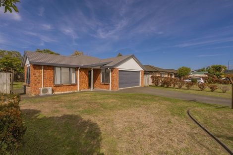 Photo of property in 34 Cholmondeley Crescent, Whitianga, 3510