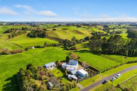 Photo of property in 198 Ackworth Road, Lepperton, New Plymouth, 4373