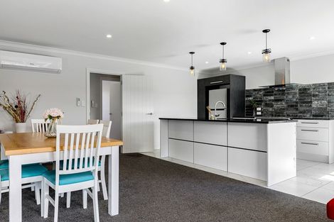 Photo of property in 66 Watkins Drive, Rangiora, 7400