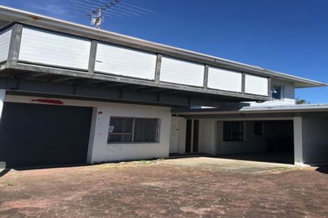 Photo of property in 47 The Esplanade, Eastern Beach, Auckland, 2012