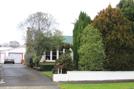 Photo of property in 12 Galway Avenue, Hokowhitu, Palmerston North, 4410