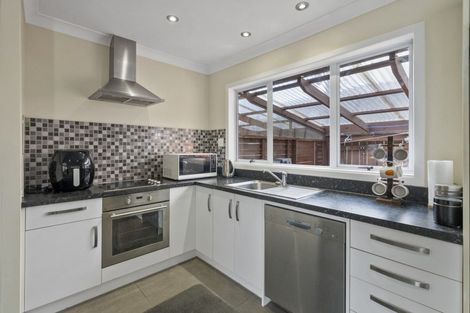 Photo of property in 79 Pohutukawa Place, Bell Block, New Plymouth, 4312