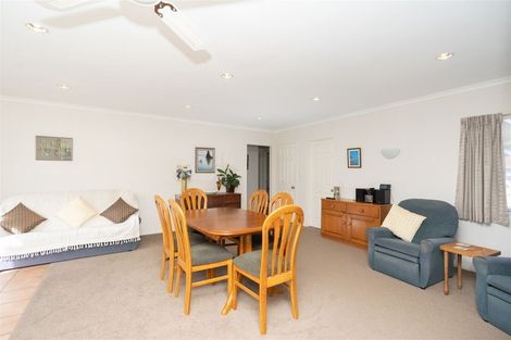 Photo of property in 26 Admiral Crescent, Flagstaff, Hamilton, 3210