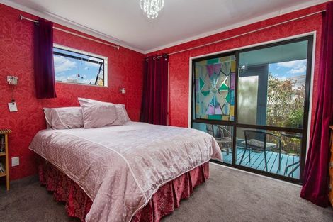 Photo of property in 2 Grayson Avenue, Mangakakahi, Rotorua, 3015