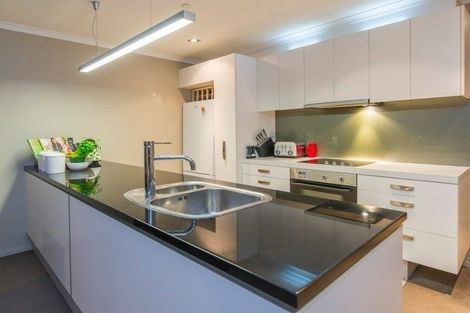 Photo of property in Bellagio Apartments, 10e/39 Taranaki Street, Te Aro, Wellington, 6011