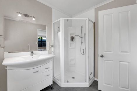 Photo of property in 115 Young Street, New Plymouth, 4310