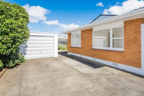 Photo of property in 3/4 Waterloo Road, Milford, Auckland, 0620