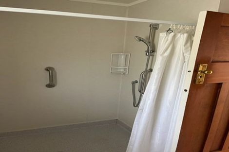 Photo of property in 297 The Parade, Island Bay, Wellington, 6023