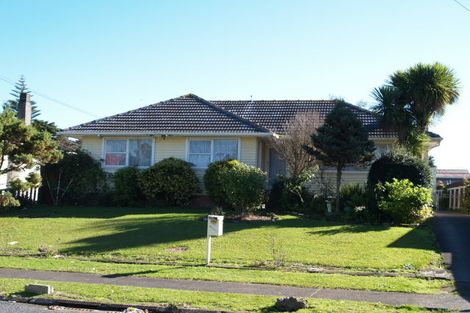 Photo of property in 4 Courtenay Crescent, Mangere East, Auckland, 2024