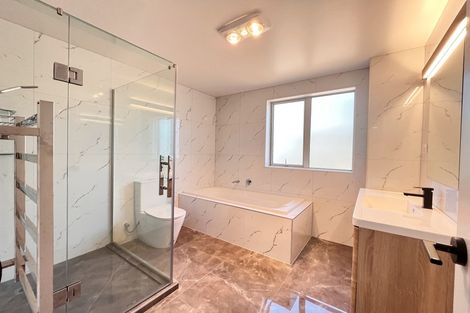 Photo of property in 6 Brickworks Bay Road, Hobsonville, Auckland, 0618