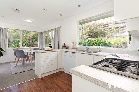 Photo of property in 114 Newlands Road, Newlands, Wellington, 6037